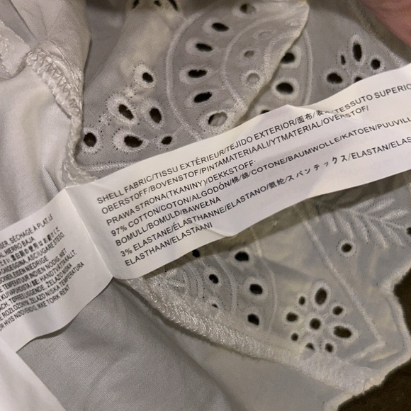 White Ruffle Eyelet Top
MOON RIVER - Picture 8 of 11